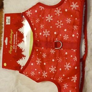 Red Snowflake Pet Harness. NWT XL